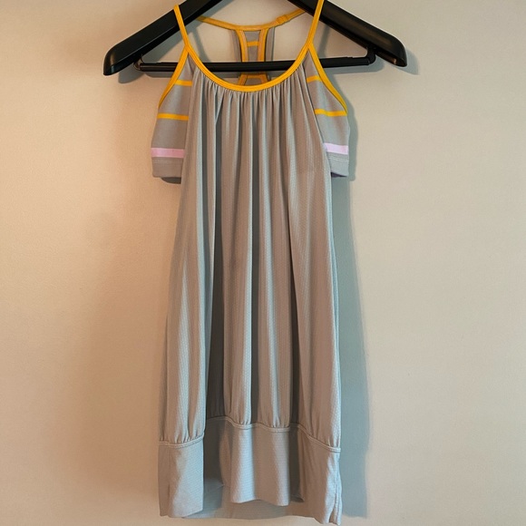 Lululemon No Limit Tank - Picture 3 of 5